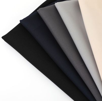 190 gms Spons Polyester Twill Materiaal Dichtheid 108*58 voor de Afrikaanse markt Productie