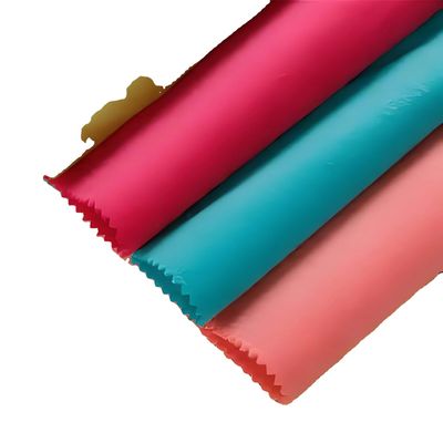Gepersonaliseerde kleur 210T Taffeta Polyester Lining Stof Vlamvertragend voor Home Textiel