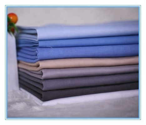 Gewoon geweven 100% katoen khaki uniformstof 16 * 12 108 * 56 voor uw stijl en comfort