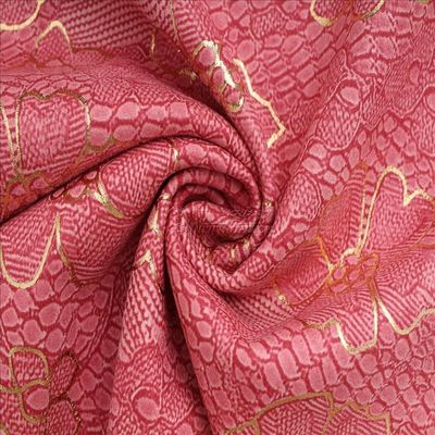 Plaid Style 100% polyesterstof voor vrouwen mannen huistextielstof Gratis monster
