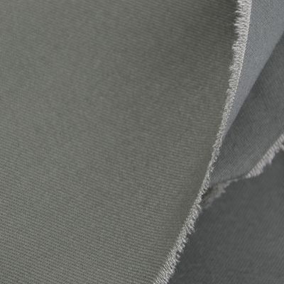 190 gms Spons Polyester Twill Materiaal Dichtheid 108*58 voor de Afrikaanse markt Productie