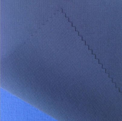 190 gms Spons Polyester Twill Materiaal Dichtheid 108*58 voor de Afrikaanse markt Productie
