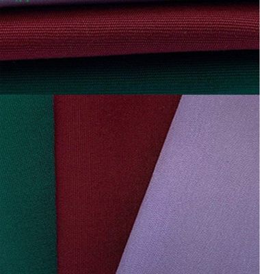 Witte blauwe verpleegkundige ziekenhuisuniform Stof Katoen Polyester Verpleegkundige Stof 100 * 52 Dichtheid