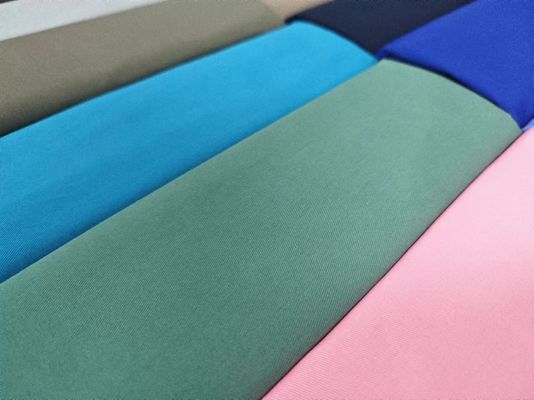 Gepersonaliseerde kleur 210T Taffeta polyester voering voor 100% polyester anti pil stof