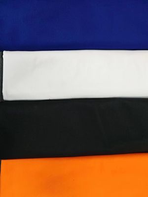 Gepersonaliseerde kleur 210T Taffeta polyester voering voor 100% polyester anti pil stof