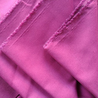 Gewoon geverfd 80% polyester 20% katoen 255-260 gms Twill werkkleding Stof met perzik afwerking