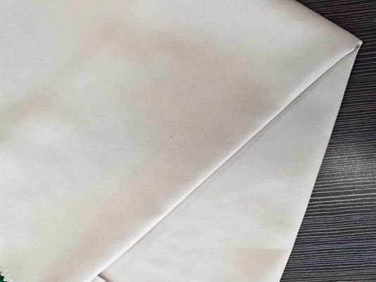 Gepersonaliseerde gekleurde geweven stof 210T Taffeta voor geëxporteerde standaard 100% polyester bekleding