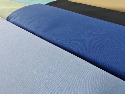 Waterbestendig 100% polyester twill gabardijnstof op maat voor werkkleding