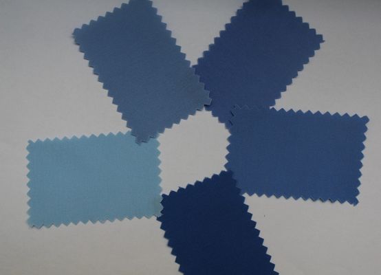 Vlamvertragend 100% polyester twill gabardine weefsel voor uniformen in de industrie