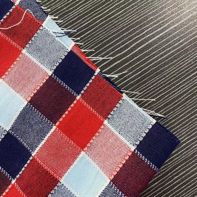 Fluorescerend garens DYED Stof Plain Twill 1 1 Weefsel voor schoolpakken Werkgoed tegen prijzen
