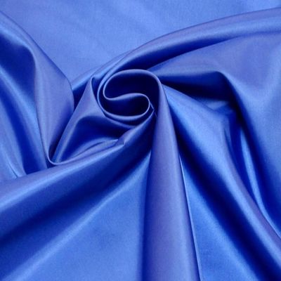 40-90 gsm Wild gebruikt 100% polyester 210T Taffeta Kleurstof met Export Standard